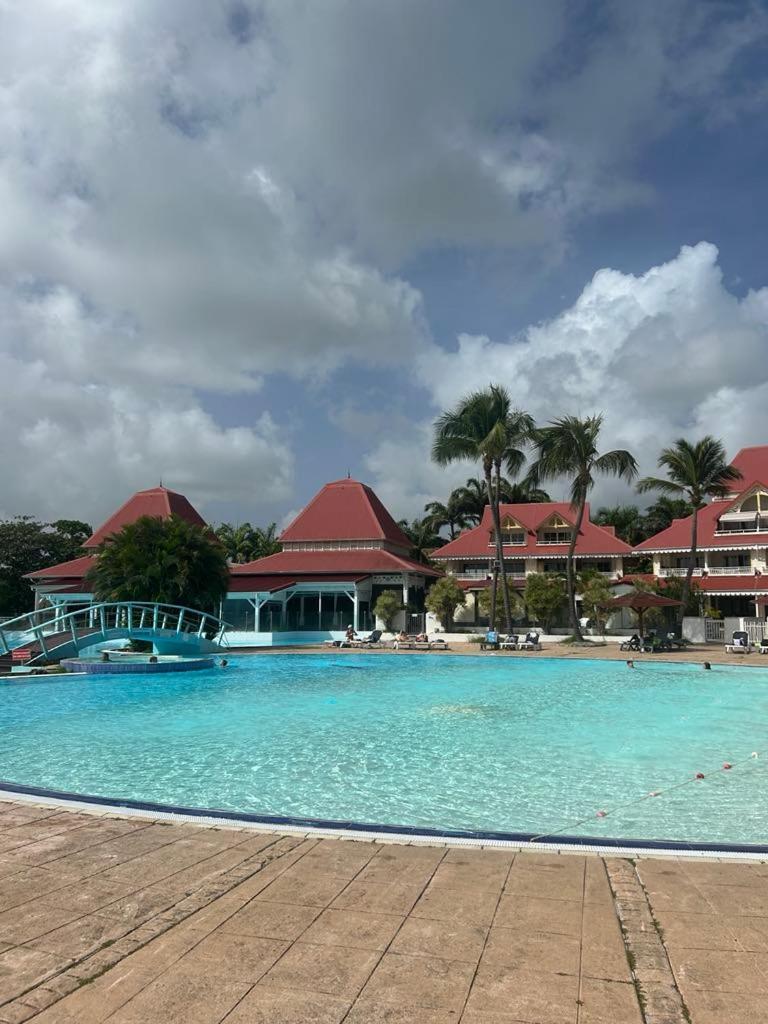 Appart T3 Village Vacances Sainte-Anne Courcelles Екстериор снимка